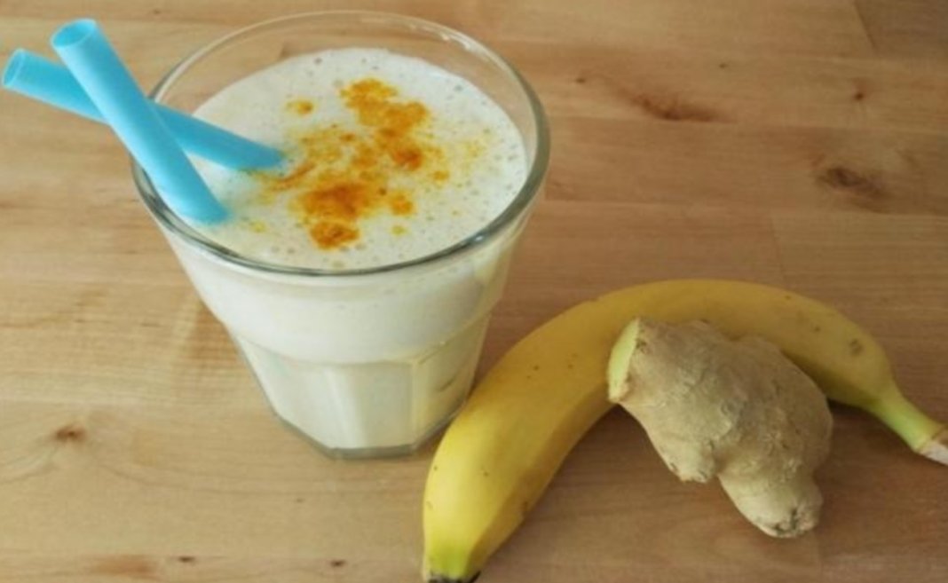 Batida de banana e gengibre para remover toda a gordura da barriga, coxas e costas