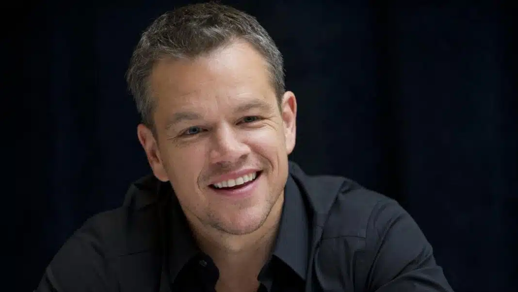 Ator Matt Damon pede orações aos fãs