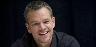 Ator Matt Damon pede orações aos fãs