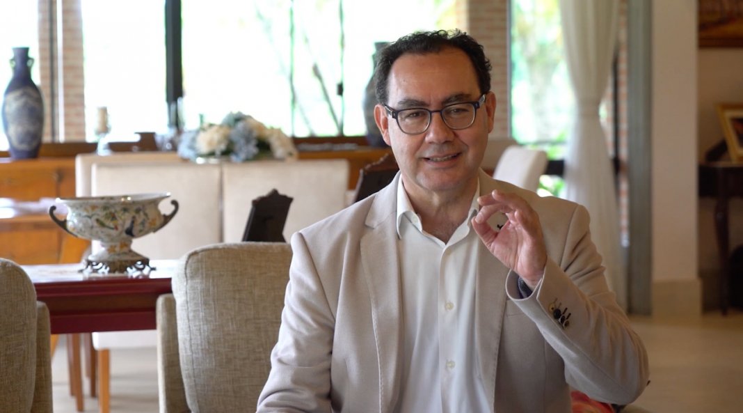 Augusto Cury no seu novo documentário te conta algo que você nunca ouviu, confira!