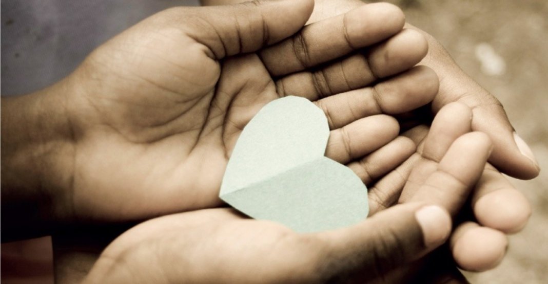 8 atos secretos de bondade que qualquer um pode fazer