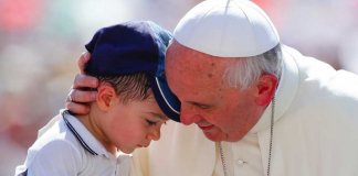 Papa diz que é melhor viver como ateu do que ir à igreja e odiar os outros