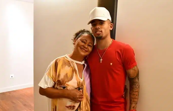 sabervivermais.com - 7 dos 11 titulares da Sele&ccedil;&atilde;o foram criados apenas pelas m&atilde;es