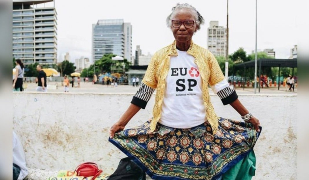 “Dá pra reciclar tudo!”: senhora criou mais de 42 filhos com a reciclagem