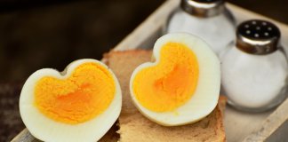 Comer um ovo por dia pode reduzir riscos de derrame