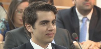 Estudante de Brasília se torna o advogado mais jovem do Brasil com apenas 18 anos