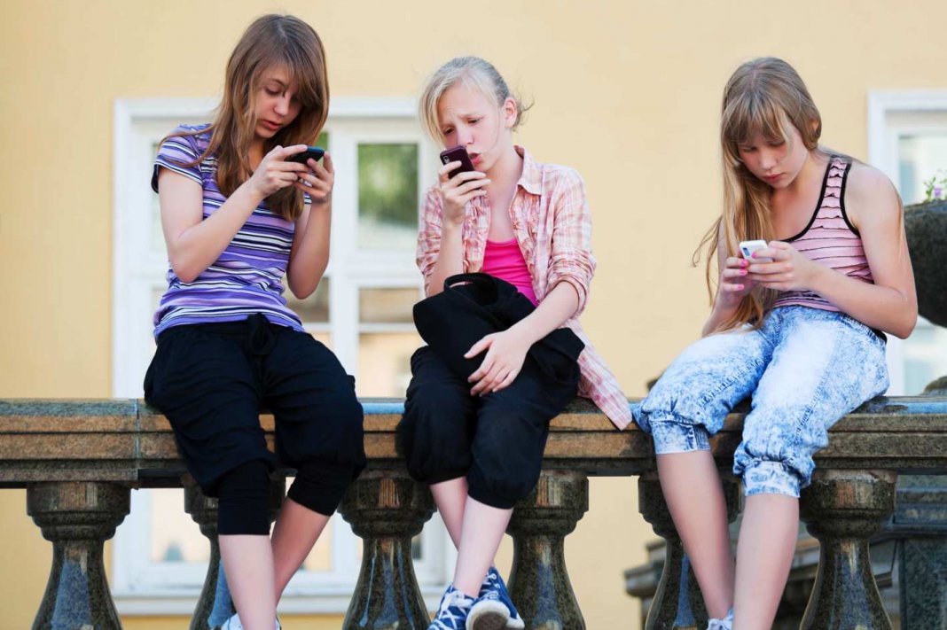 Segundo estudo, radiação de celulares pode afetar a memória de adolescentes
