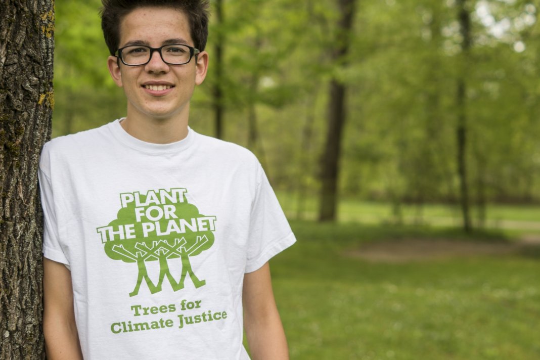 Aos 12 anos, ele já tinha plantado 1 milhão de árvores. Aos 20, sua meta é plantar 1 trilhão