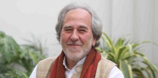 “Pensamentos curam mais do que remédios”, diz o cientista revolucionário Bruce Lipton