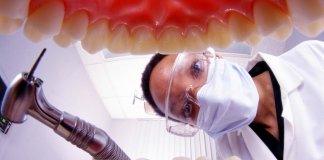 Cientistas britânicos criam substância que pode regenerar dentes e aposentar obturações