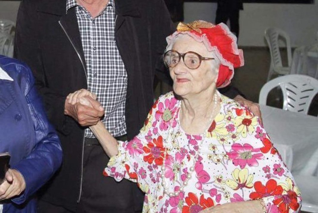 Aos 91 anos, idosa dança nas noites de Campina Grande: “Saio de casa doente e volto saudável”