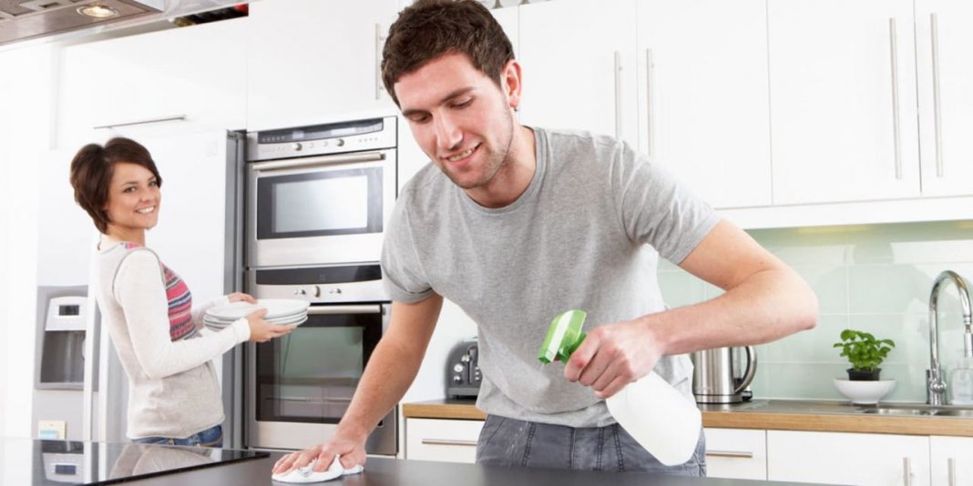 Lavar pratos, limpar a casa e dobrar as roupas aumentam seu tempo de vida, diz estudo