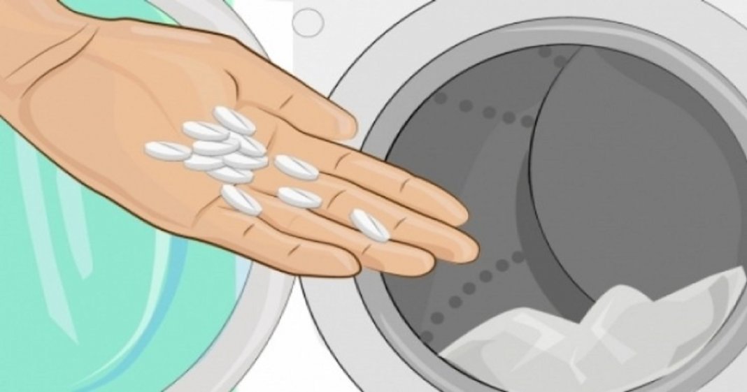 Experimente colocar aspirina na sua máquina de lavar, você vai se impressionar com que vai acontecer com as roupas!