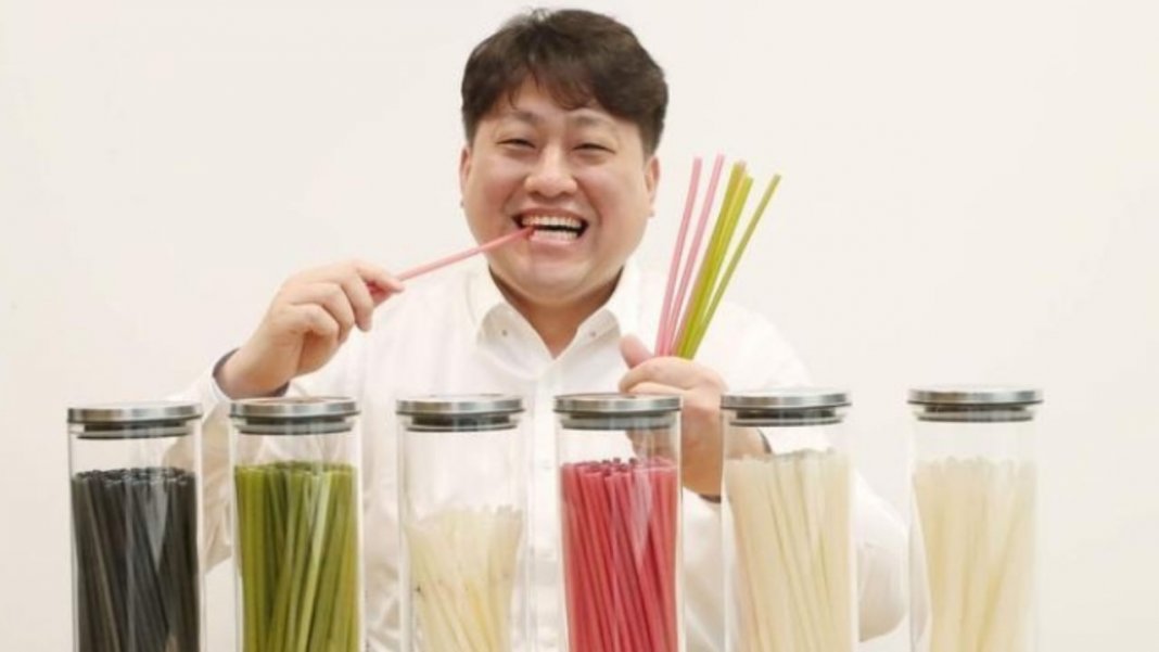 Os coreanos criam canudos comestíveis à base de arroz. Eles querem eliminar 100% o uso de plástico