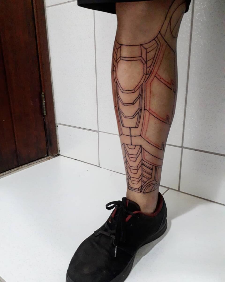 sabervivermais.com - Pai tatua a perna com formato de prótese para homenagear a filha amputada