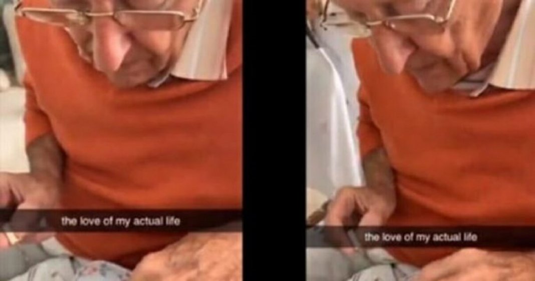 Vovô pintando a unha da neta internada após cirurgia, viraliza na net