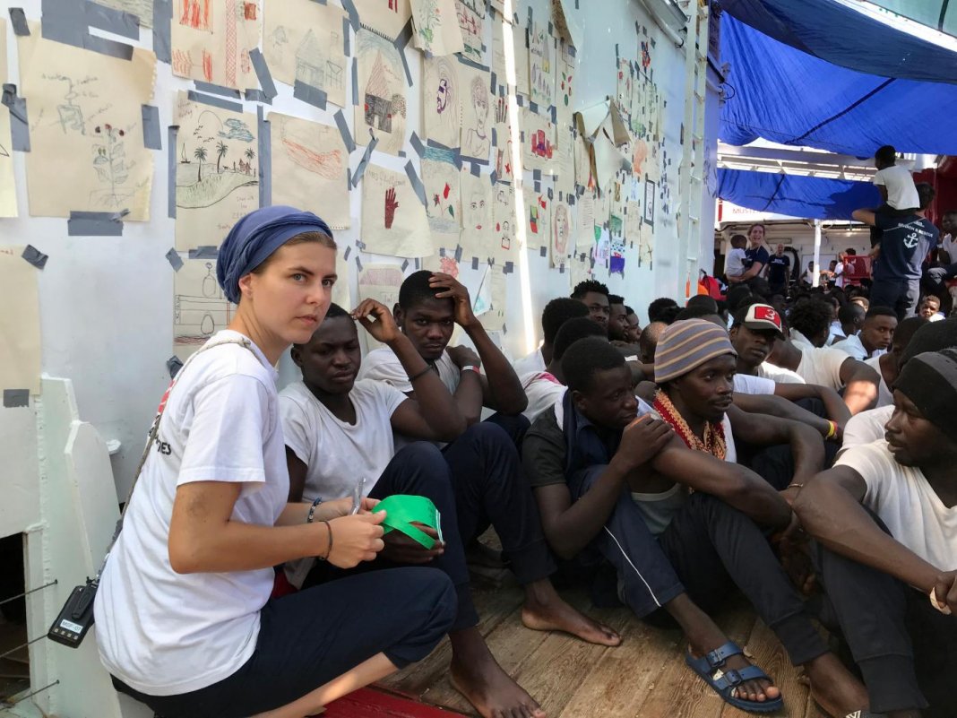 Seis paises vão receber os 365 imigrantes do navio humanitário ‘Ocean Viking’