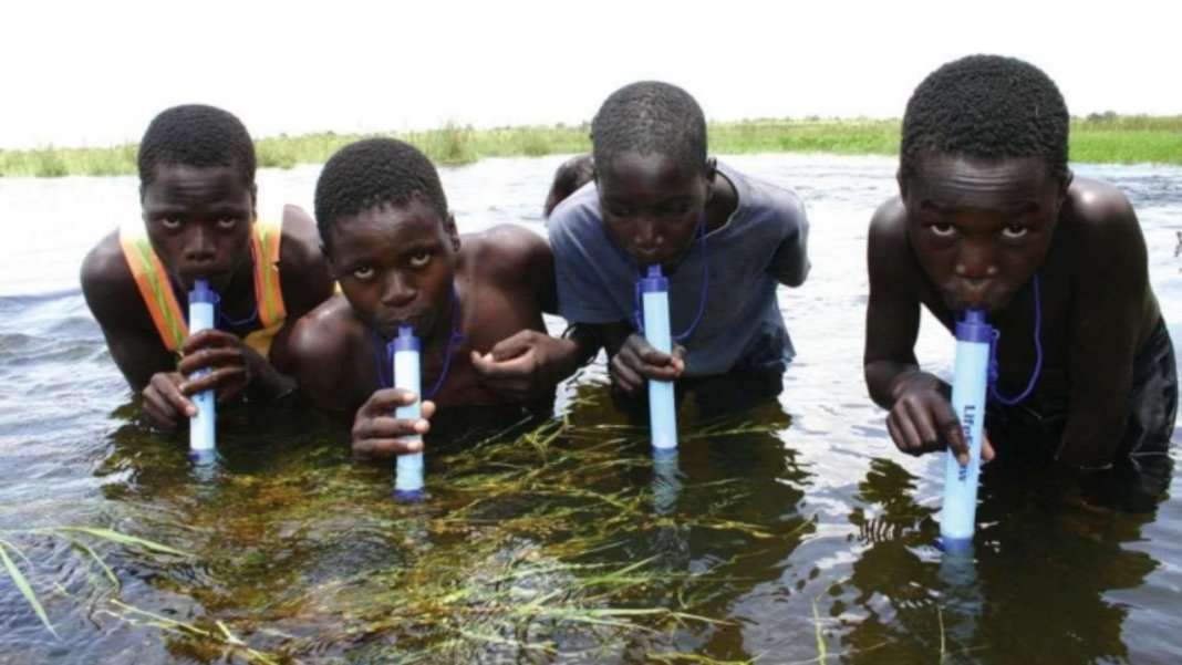 “Flauta purificadora”, é capaz de fornecer água potável para locais sem saneamento básico