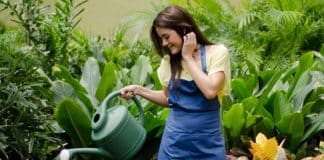 As mulheres que adoram se rodear de plantas vivem mais, é o que confirma a ciência
