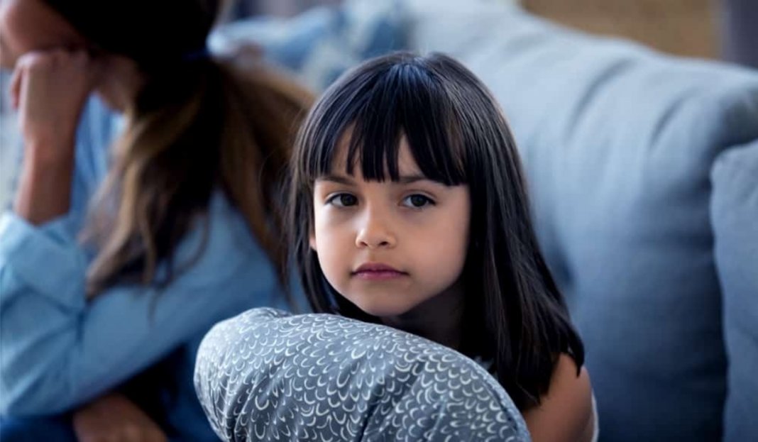 Especialistas dizem que as crianças herdam a ansiedade e a depressão de seus pais