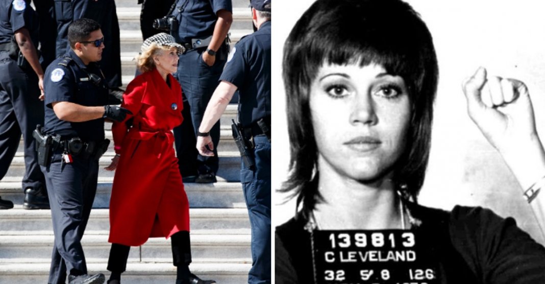 Aos 81 anos, Jane Fonda foi presa por protestar. São 50 anos levantando sua voz diante das injustiças