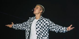 Justin Bieber publica nas redes sociais: “O diabo não tem poder quando você conhece o Deus vivo”