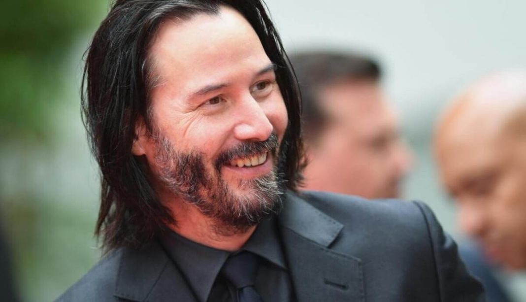 Keanu Reeves financia secretamente hospitais infantis, pesquisas sobre câncer e muito mais