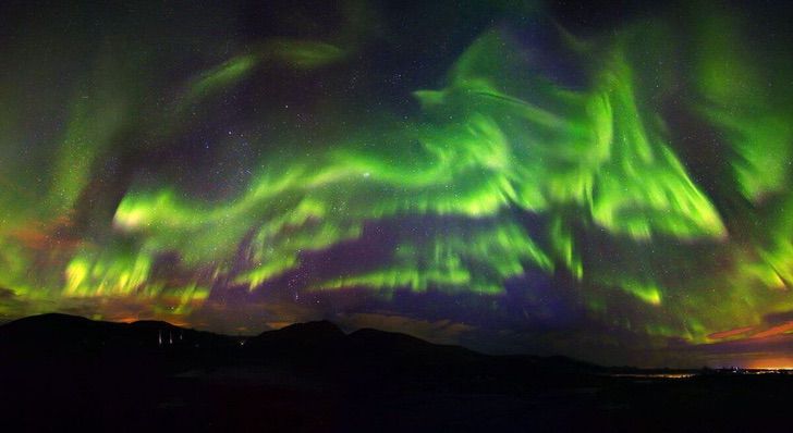 sabervivermais.com - O fotógrafo capturou uma majestosa "fênix" na aurora boreal.