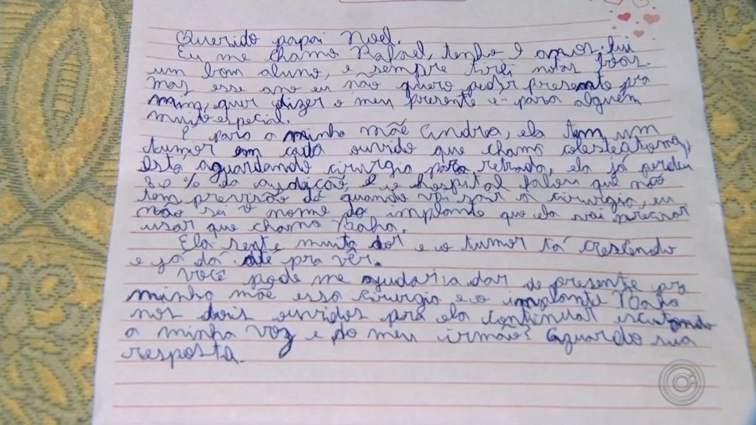 Com uma cartinha escrita para o Papai Noel, menino consegue cirurgia para a mãe.