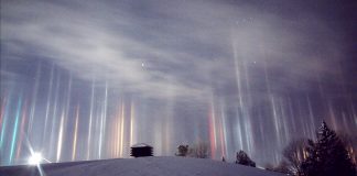 Morador capta belo fenômeno “pilares da noite” no Canadá. Veja as imagens!
