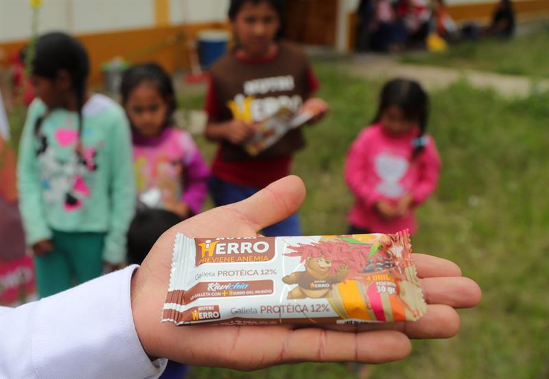 sabervivermais.com - Estudante Peruano cria cookie que elimina anemia em um mês