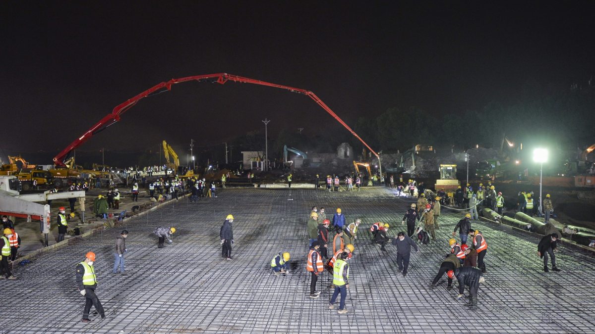 sabervivermais.com - Hospital construído em apenas 10 dias, começa a receber os primeiros pacientes de coronavírus na China