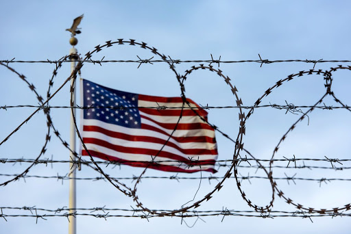 Deportados contam por que escolheram viver na ilegalidade no EUA: ‘Lá, faxineiro tem uma vida’