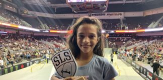 Ela ganhou o primeiro skate aos 6 anos, aos 12 já é uma das melhores do mundo