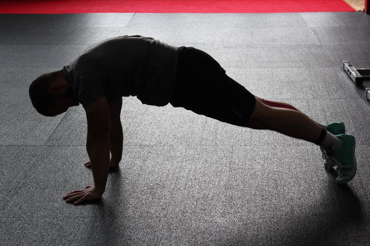 sabervivermais.com - Mantenha seu corpo em forma durante a quarentena com estes 5 exercícios
