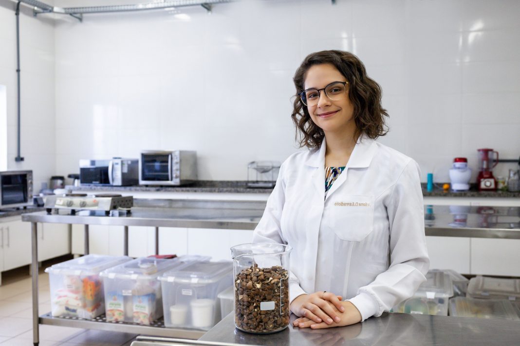 Jovem cientista de escola pública chegou onde nenhum brasileiro chegou