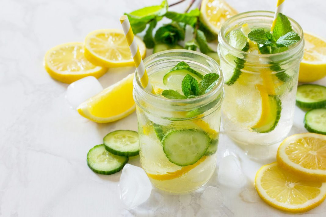 Os benefícios da hortelã com limão e como usar no dia a dia