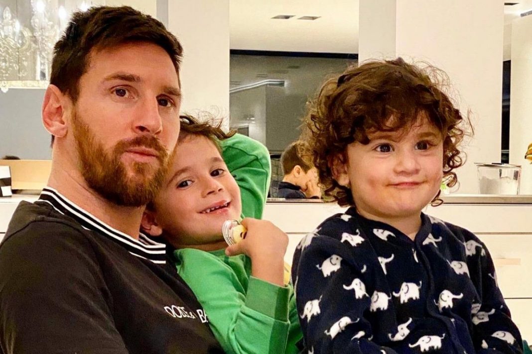 Lionel Messi corta 70% do próprio salário e vai ajudar funcionários do Barcelona