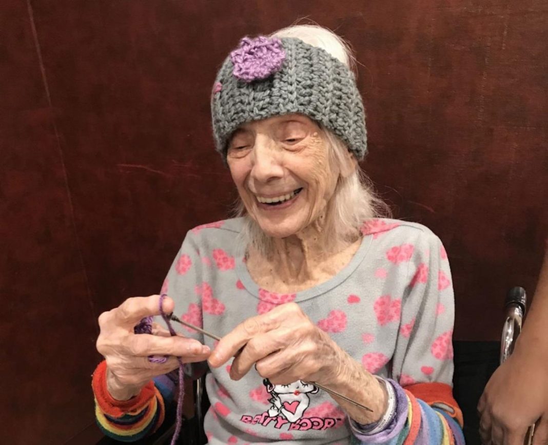 Idosa vai completar 102 anos e já venceu a gripe espanhola, câncer e o coronavírus
