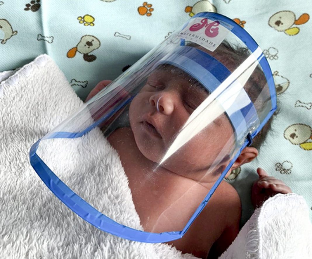 Máscaras contra o Covid-19 são usadas por recém-nascidos em maternidade do DF