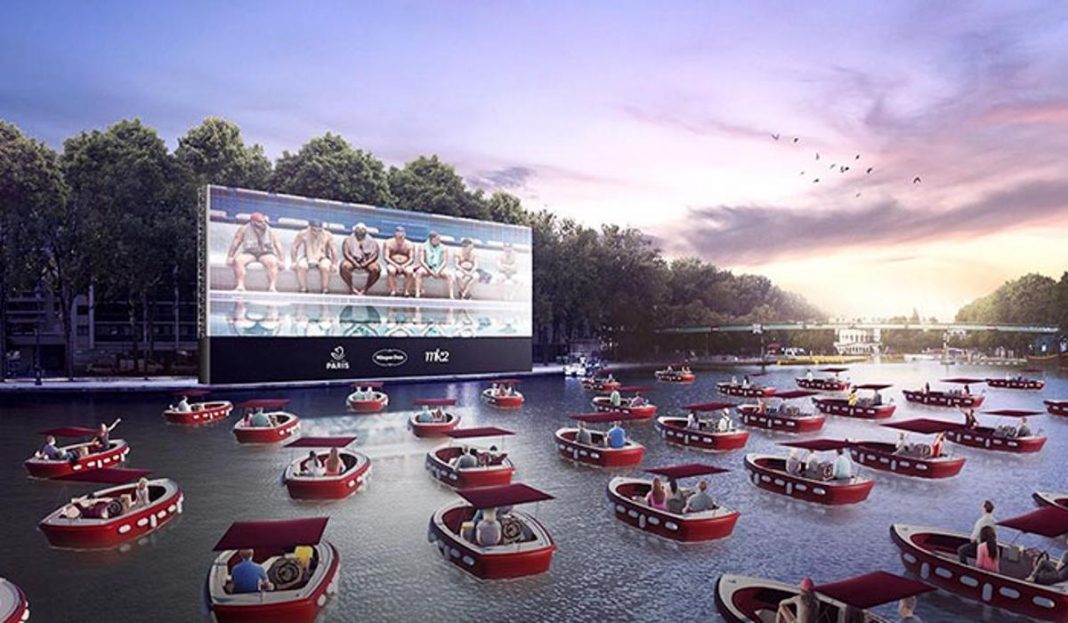 Paris inaugura cinema flutuante durante a pandemia