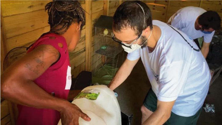 sabervivermais.com - Estudante brasileiro faz uma mochila que filtra água e a torna própria para beber. Vai ajudar muitos