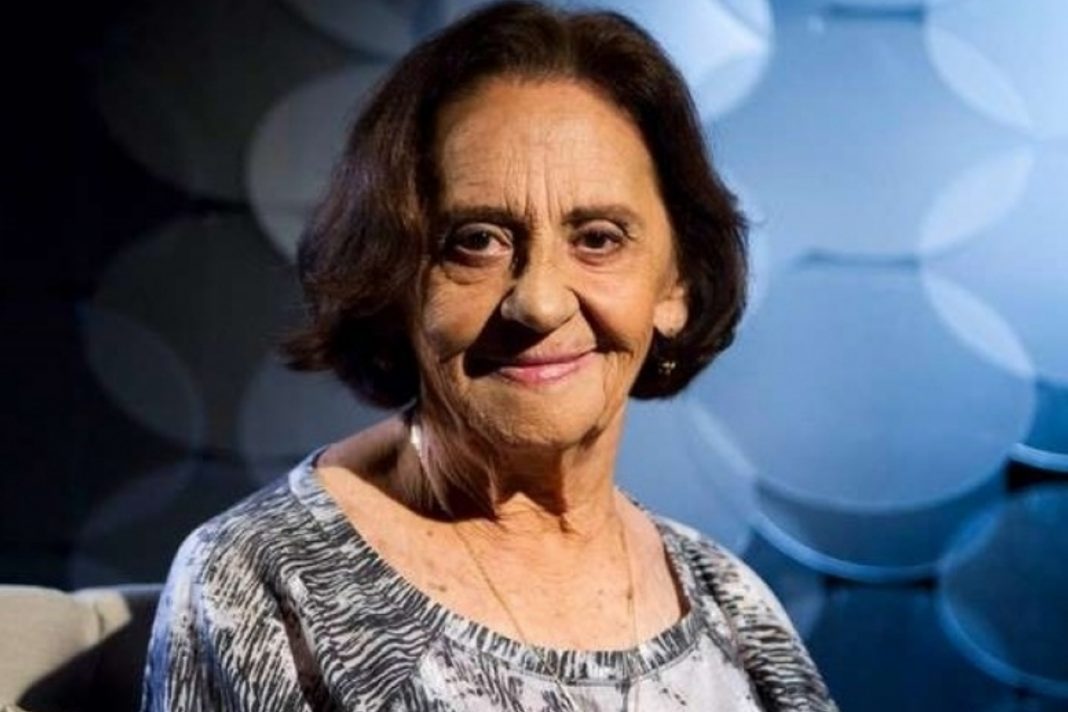 “Parar? Nem pensar!”: Laura Cardoso completa 93 anos com muita disposição