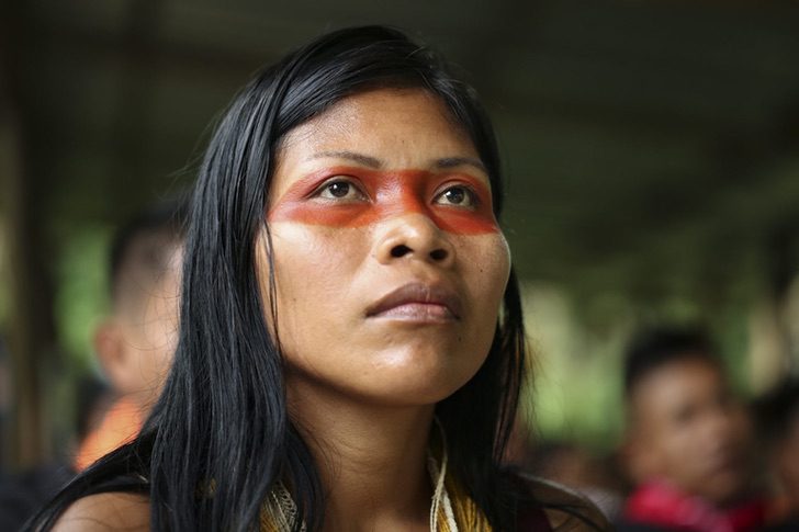 sabervivermais.com - Mulher indígena ganha prêmio ambiental em defesa da floresta amazônica equatoriana.