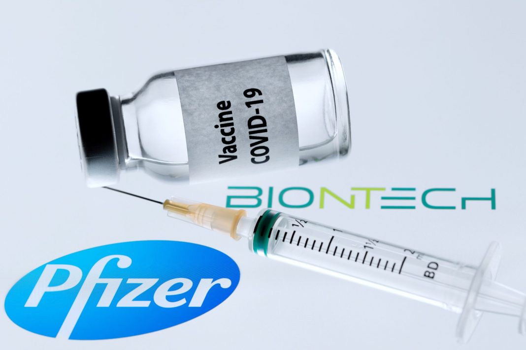 Segundo país a aprovar o uso da vacina da Pfizer e BioNTech, Bahein tenta conter o avanço da doença