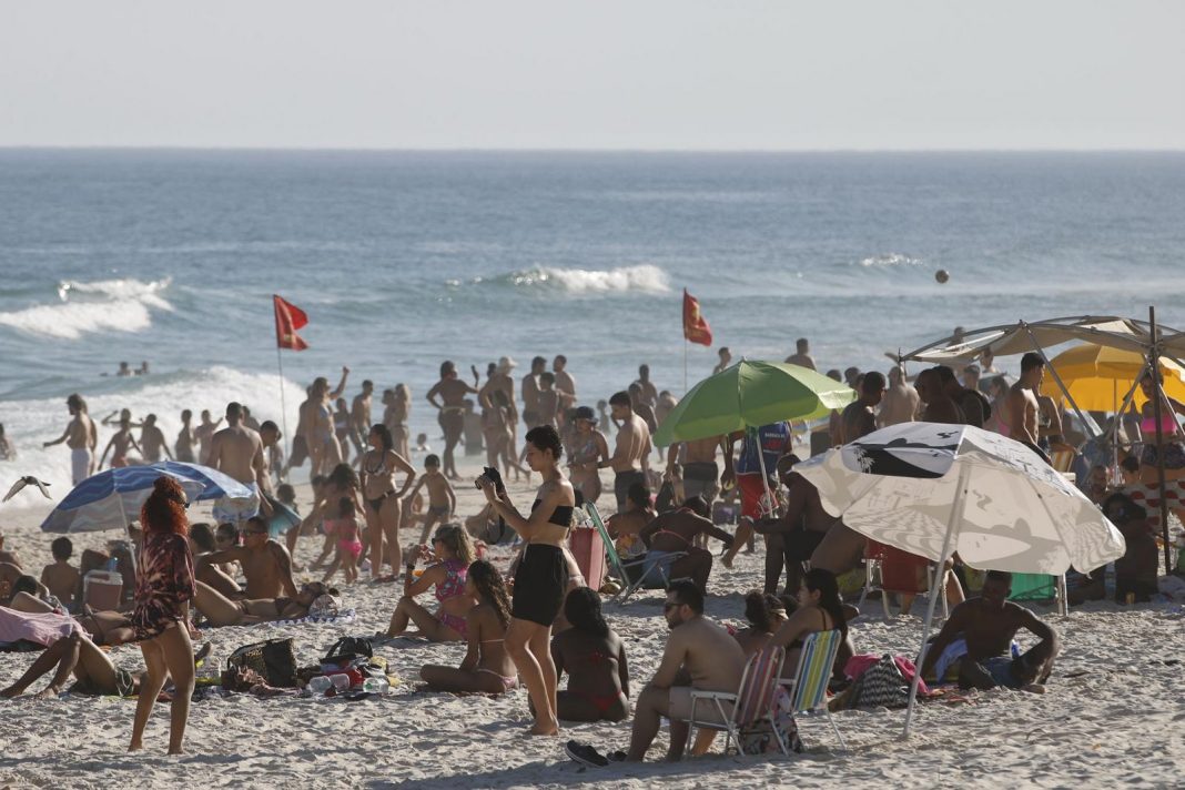 Alerta! Rio de Janeiro, chega a 92% de ocupação nos leitos de UTI pelo SUS. O estado já ultrapassou os  420 mil casos