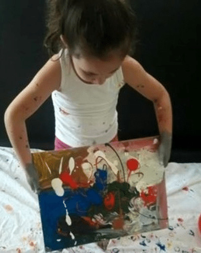 sabervivermais.com - Com 4 anos de idade, Pintora brasileira mirim &eacute; convidada para expor sua obra no Louvre