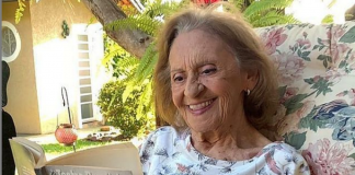A atriz Laura Cardoso comemora seus 94 anos e recebe elogios dos amigos