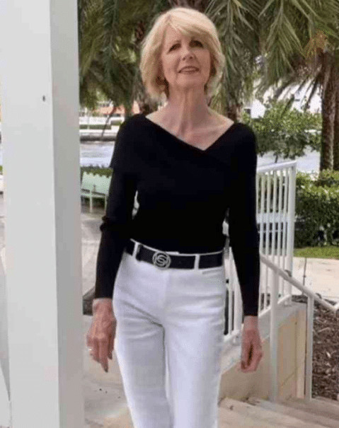 sabervivermais.com - Mulher de 76 anos &eacute; criticada por "n&atilde;o se vestir conforme a idade" respondeu vestindo um mai&ocirc;.