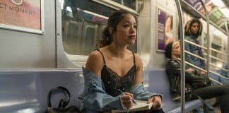 Um olhar terno sobre término de romance, filme na Netflix é curativo para os corações partidos